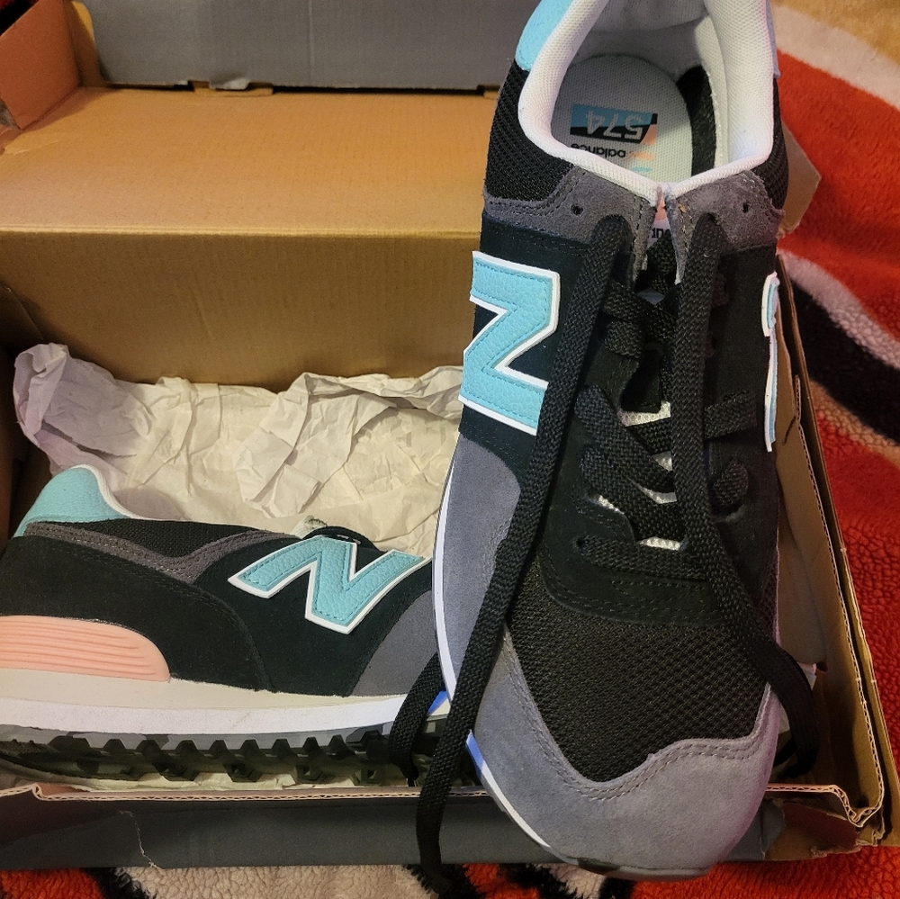 New Balance 574 Size 10.5 Grey,Black,Blue